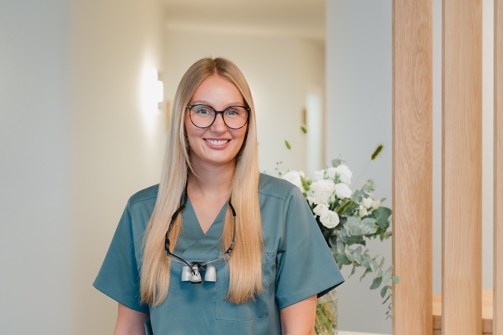 Zahnarzt-Westerstede-Team-Laura_Schütte